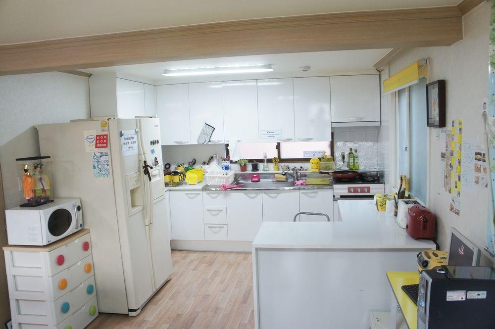 Whitetail Backpacker And Hostel - Hostel Seoul Exterior photo